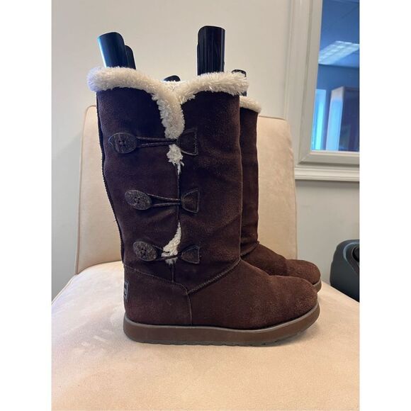 Skechers Chocolate Brown Faux Shearling Button Boots sz 9 - Picture 1 of 8